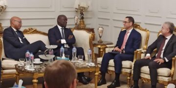 وزير الاستثمار يلتقي وفد مؤسسة التمويل الدولية (IFC) لبحث سبل تعزيز التعاون ودعم أولويات الحكومة المصرية