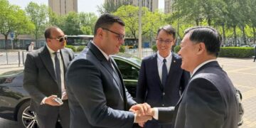 وزير الإسكان يستقبل نائب وزير الاسكان الصيني لبحث مجالات التعاون المشترك