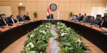 وزير الصناعة والنقل يلتقي الرئيس التنفيذى والعضو المنتدب لشركة ميتسوبيشى