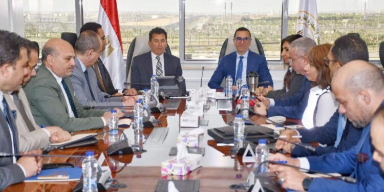 حسن الخطيب: القطاع الرياضي في مصر يمتلك بنية تحتية متطورة واهتمام متزايد من قبل الدولة والقطاع الخاص