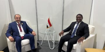 وزير قطاع الأعمال يبحث مع وزيري السياحة والإسكان ورئيس الصندوق السيادي في أنجولا فرص التعاون المشترك