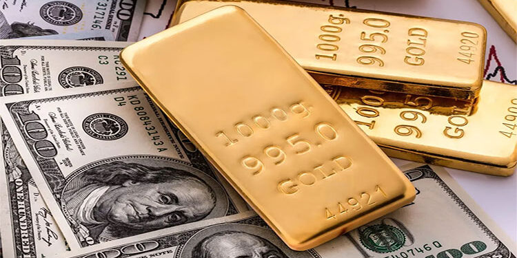 الذهب يتراجع محليًا وعالميًا تحت ضغط الدولار القوي وتشدد الفيدرالي