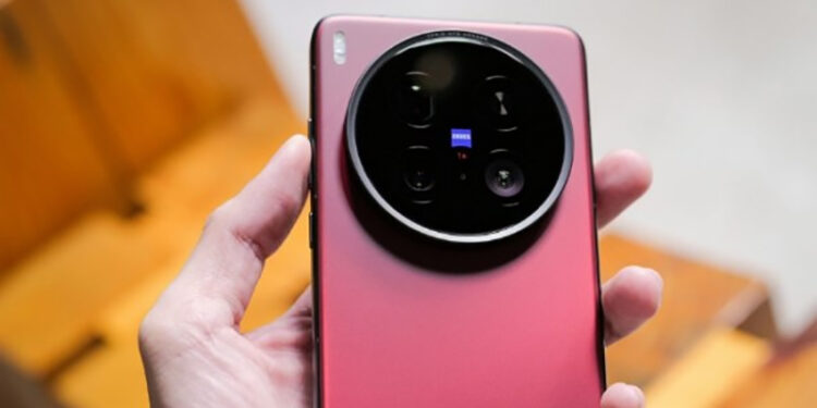 شركة HMD تقلص عملياتها في الولايات المتحدة وسط تحديات جيوسياسية واقتصادية