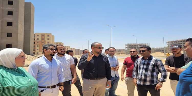 وزير الإسكان يتابع موقف تنفيذ الآلاف من وحدات “سكن لكل المصريين” بعددٍ من المدن الجديدة