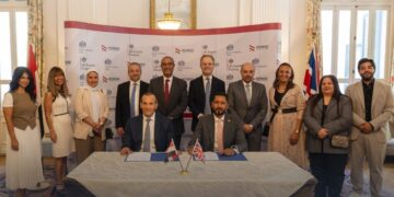بروتوكول تعاون بين “رواد الهندسة الحديثة” وهيئة تمويل الصادرات البريطانية