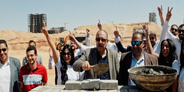 “جولدن تاون” تنفّذ أربعة مشروعات بالتوازي.. وتتعاقد مع محرم بخوم.. وتستعد لإطلاق مشروعها الخامس والأضخم