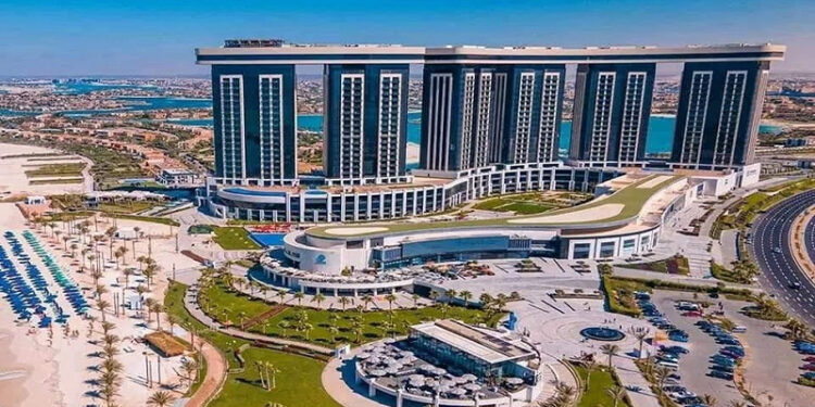 فرص واعدة لشركات القابضة للتشييد والتعمير فى تنمية مدينة العلمين ورأس الحكمة