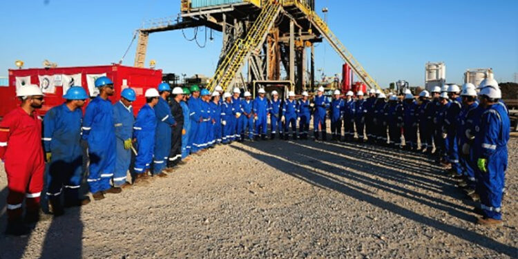 وزير البترول يجري زيارة ميدانية إلى موقع بئر “بيجونا-2” الواقع ضمن منطقة امتياز “نيو منزلة” بالدقهلية