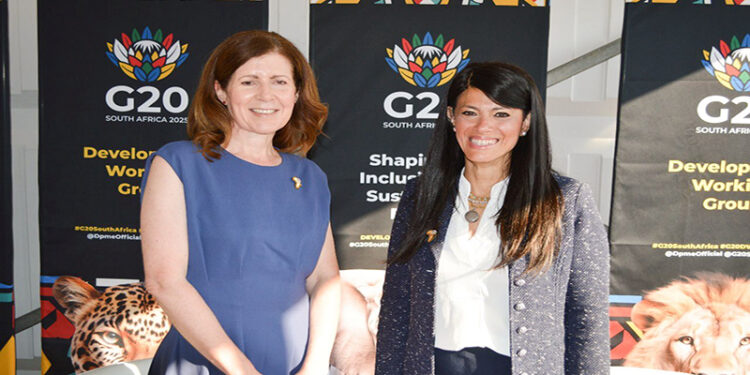 وزيرة التخطيط تبحث مع وزيرة التنمية الدولية البريطانية مستقبل العلاقات الاقتصادية والتجارية والاستثمارية