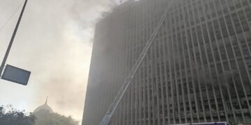 تعطل شبكة e& Egypt اتصالات في مصر