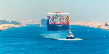 رئيس هيئة قناة السويس: “نلتزم بالدور المحوري للقناة في تحقيق الاستدامة لسلاسل الإمداد العالمية”