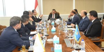 وزير الإسكان يتابع إجراءات تشغيل منطقة الأعمال المركزية بالعاصمة الإدارية الجديدة