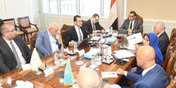 وزير الإسكان يعقد اجتماعًا لمتابعة آخر مستجدات إنشاء وحدتي “تنظيم السوق العقارية” و”تصدير العقار المصري”