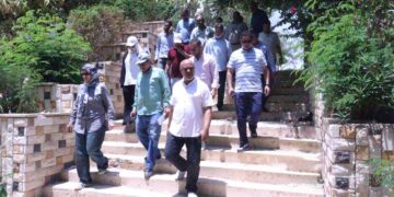 رئيس جهاز المدينة تتفقد الحي الـ13 لمتابعة أعمال النظافة وصيانة المسطحات الخضراء ورفع كفاءة الأرصفة