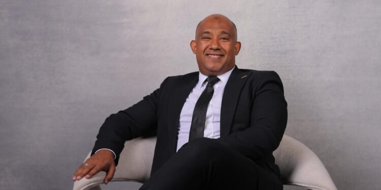 محمد عبد المعز: يتحدث عن كيفية إيجاد مزايا تنافسية فريدة للمباني الإدارية بالعاصمة الإدارية