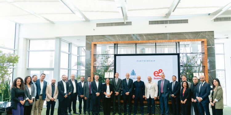 إي آند بيزنس وماونتن ڤيو يوقعان شراكة استراتيجية لتقديم حلول المدن الذكية في مشروعاتها المستقبلية