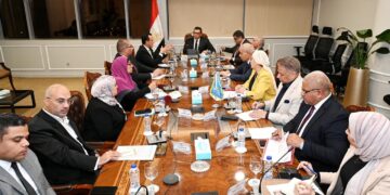 وزير الإسكان يتابع موقف مبادرتي “بيتك في مصر” و”بيت الوطن” للمصريين بالخارج