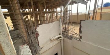 وزير الإسكان يُصدر 17 قرار إزالة لمخالفات بناء وتعديات بعدة مناطق بمدينة السادات