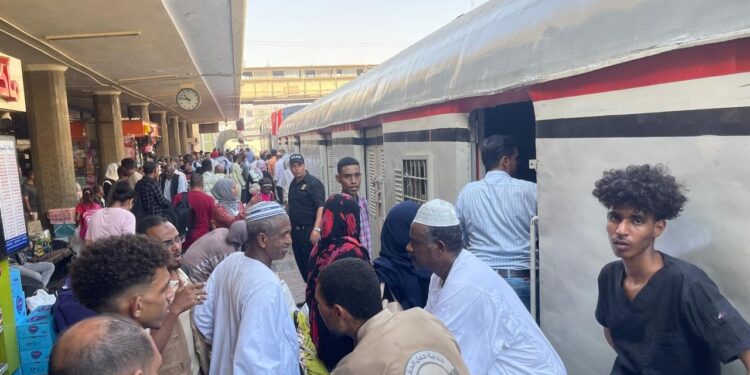 الهيئة القومية لسكك حديد مصر: تسيير القطار العاشر لتسهيل العودة الطوعية للأشقاء السودانيين