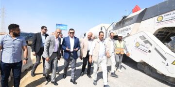 وزير الإسكان يتفقد محور التسعين الشمالي بالقاهرة الجديدة لمتابعة أعمال التطوير والبنية التحتية