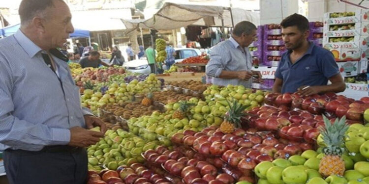 جهاز الإحصاء: ارتفاع أسعار الفاكهة 44% و العصائر 17% .. والتضخم السنوي 13.1% خلال شهر يوليو الماضي