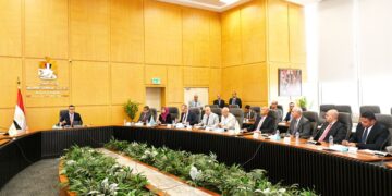 وزير الإسكان يترأس الاجتماع الأول للجنة متابعة تخصيص الوحدات السكنية للموظفين المنتقلين للعمل بالعاصمة