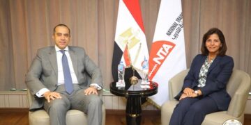 وزير الشئون النيابية يلتقي المدير التنفيذي للأكاديمية الوطنية للتدريب