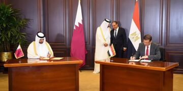 وزير الزراعة ووزير البلدية بدولة قطر يوقعان مذكرة تفاهم لتعزيز التعاون في المجالات المرتبطة بالقطاع الزراعي