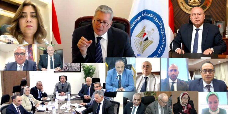 وزير البترول: شركات توزيع المنتجات البترولية الوطنية تلعب دوراً أساسياً في تلبية احتياجات المواطن