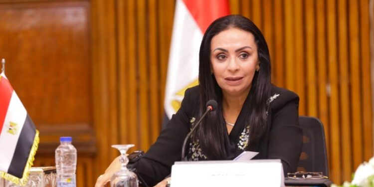 التضامن: التدخل السريع يتعامل مع حالات مسنين بلا مأوى في محافظات القاهرة والجيزة والغربية والدقهلية