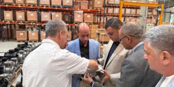 وزير الإسكان يزور مصنع “هيدرو – Hydroo” للطلمبات في إسبانيا