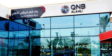 QNB مصر يرفع حد شراء العملات الأجنبية للعملاء المسافرين بالخارج لـ 10 آلاف دولار