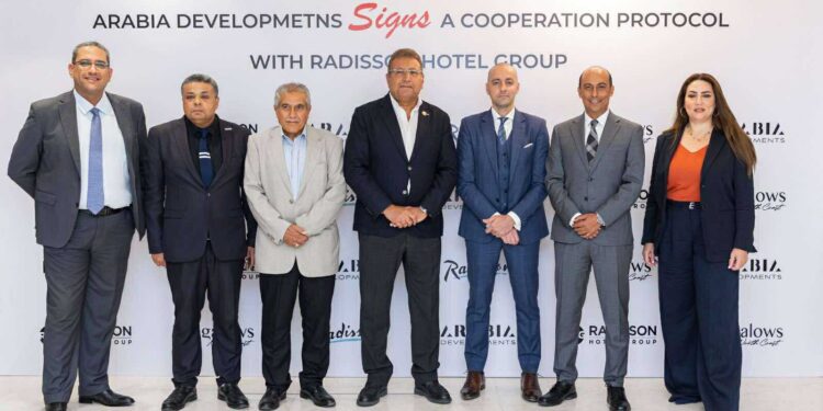 مجموعه عربية توقع مع “راديسون” العالمية لتشغيل فندق بمشروع بانجلوز بالساحل الشمالي