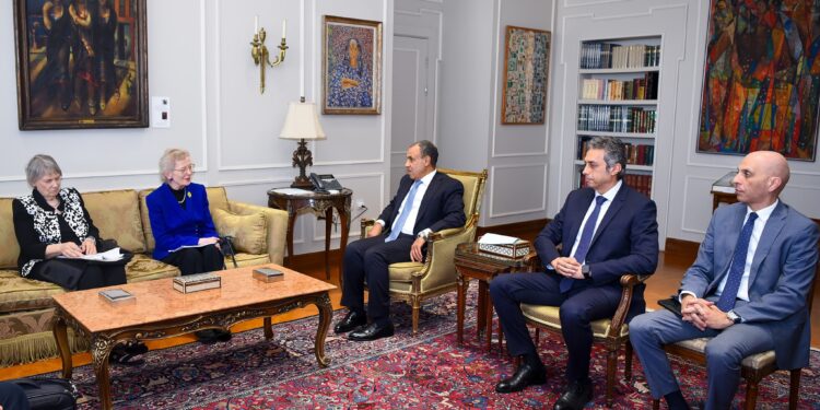 وزير الخارجية يلتقي بقادة مجموعة الحكماء The Elders الداعمة للسلام