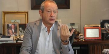 الأسعار تضاعفت.. نجيب ساويرس يكشف أسرار أزمة القطاع العقاري ويطالب بخفض جريء للفائدة