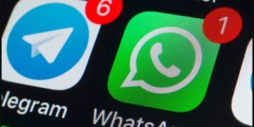 روسيا تضيق الخناق على واتساب وتيليجرام بسبب رفض مشاركة البيانات