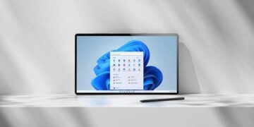 مايكروسوفت تعالج فوضى الوضع الداكن في ويندوز 11