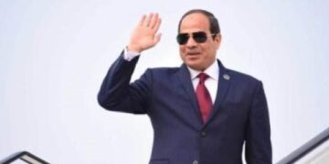 الرئيس السيسي يصل لمطار نيوم بالسعودية