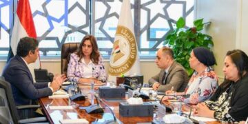 وزيرة التنمية تبحث سبل الاستفادة من المخلفات اليومية الناتجة عن عدد من التجمعات السكنية الجديدة
