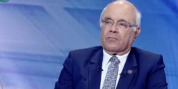 محمد عطية الفيومي: توقعات بمزيد من تراجع الأسعار بسبب ارتفاع الجنيه