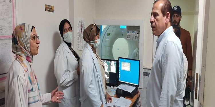 نائب وزير الصحة يتفقد منشآت صحية بدمياط ويشيد بأداء مستشفى الحميات والمستشفى العام