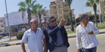 رئيس جهاز مدينة دمياط الجديدة يتفقد الأحياء السكنية والطرق بالمدينة