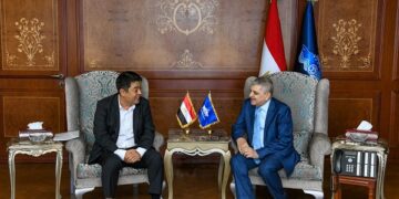 الفريق أسامة ربيع يبحث سبل التعاون مع النائب الأول لرئيس شركة هيونداي كوربريشن