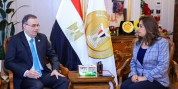 وزيرة التنمية تبحث مع رئيس الجهاز المركزي للتنظيم والإدارة مجالات التعاون المشتركة