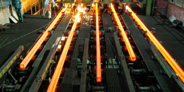 الصناعة تصدر بيانًا بشأن إنتاج الزبيب والكتان وموقف مصنع الحديد والصلب