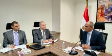 نائب وزير الإسكان يترأس اجتماع متابعة تصنيع المهمات الكهروميكانيكية بمشروعات المياه والصرف بالتعاون مع الهيئة العربية للتصنيع