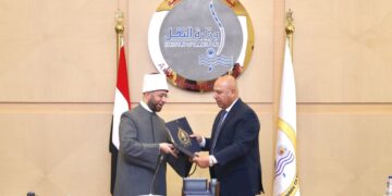 بروتوكول بين النقل والأوقاف لتعزيز الوعي الثقافي والديني لدى المواطنين بأخلاقيات استخدام الطرق