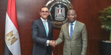 كومكس توقع مذكرة تفاهم استراتيجية مع مكتب الهوية الترويجية العُمانية لربط التقدّم التكنولوجي بالهوية الوطنية