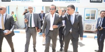 وزير الصحة يتفقد مشروع إنشاء المخازن الاستراتيجية للمنتجات والأجهزة الطبية بالعاصمة