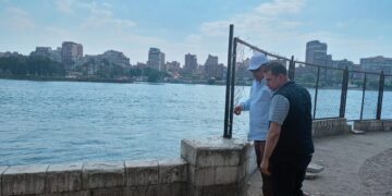 وزير الكهرباء يتفقد مواقع العمل على إضافة مصدر تغذية ثالث إلى محطة محولات جزيرة الدهب عبر نهر النيل